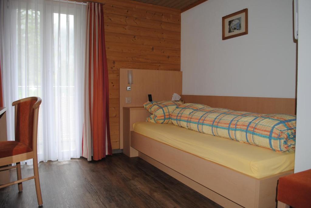 Hotel Des Alpes Kandersteg Phòng bức ảnh