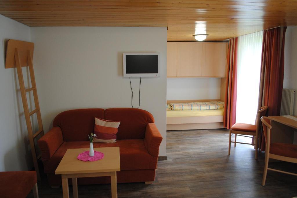 Hotel Des Alpes Kandersteg Phòng bức ảnh