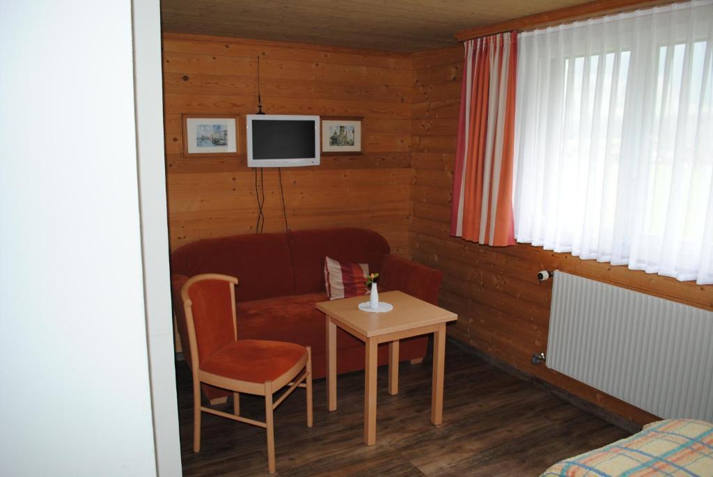 Hotel Des Alpes Kandersteg Phòng bức ảnh