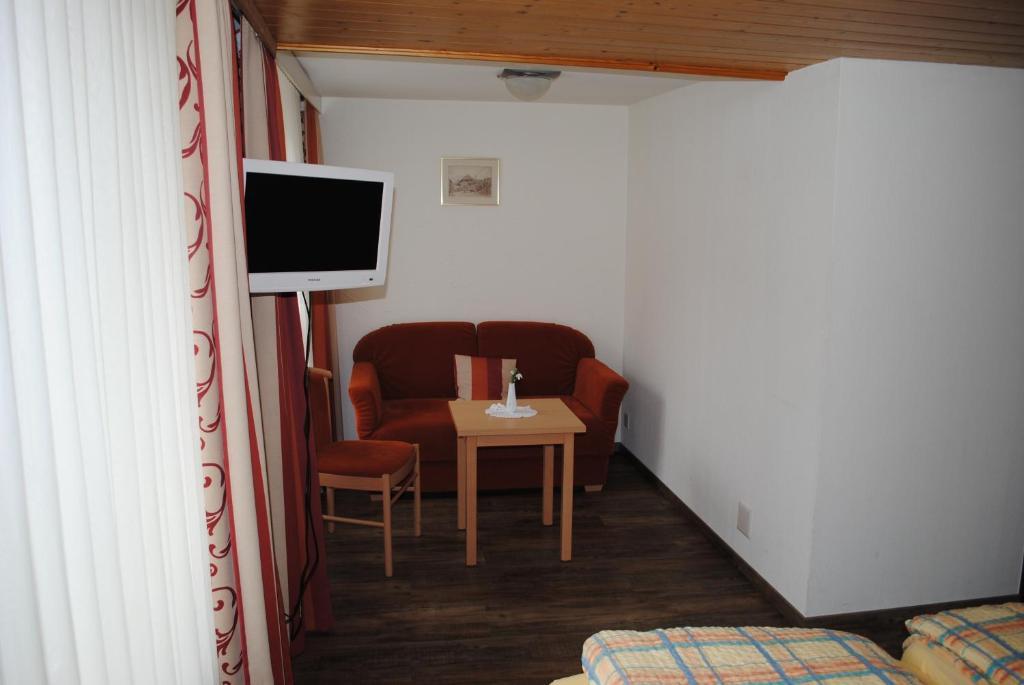 Hotel Des Alpes Kandersteg Phòng bức ảnh